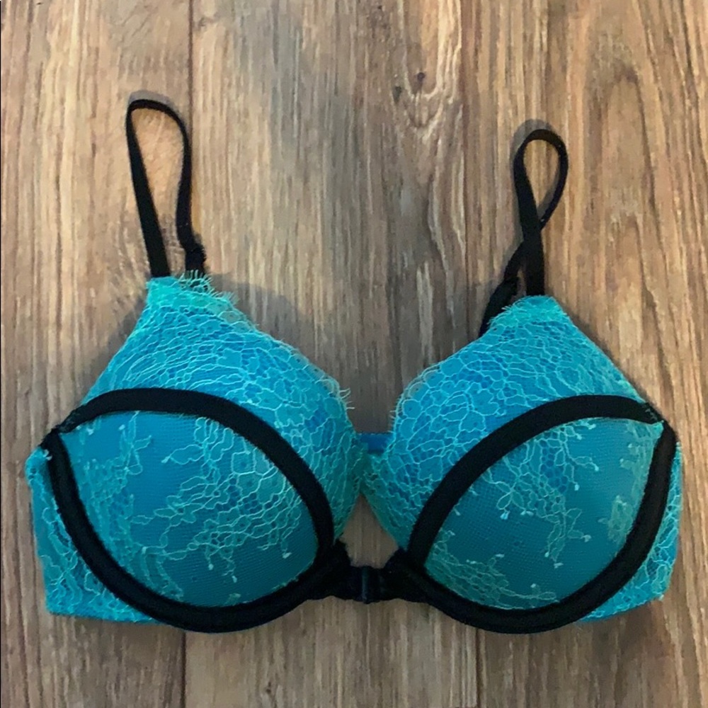 Victoria’s Secret Bombshell push up bra